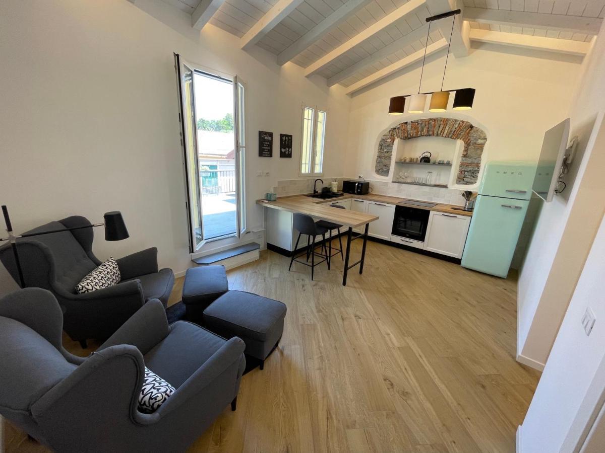 Sun Luxury Apartment In Centro Storico 基亚瓦里 外观 照片